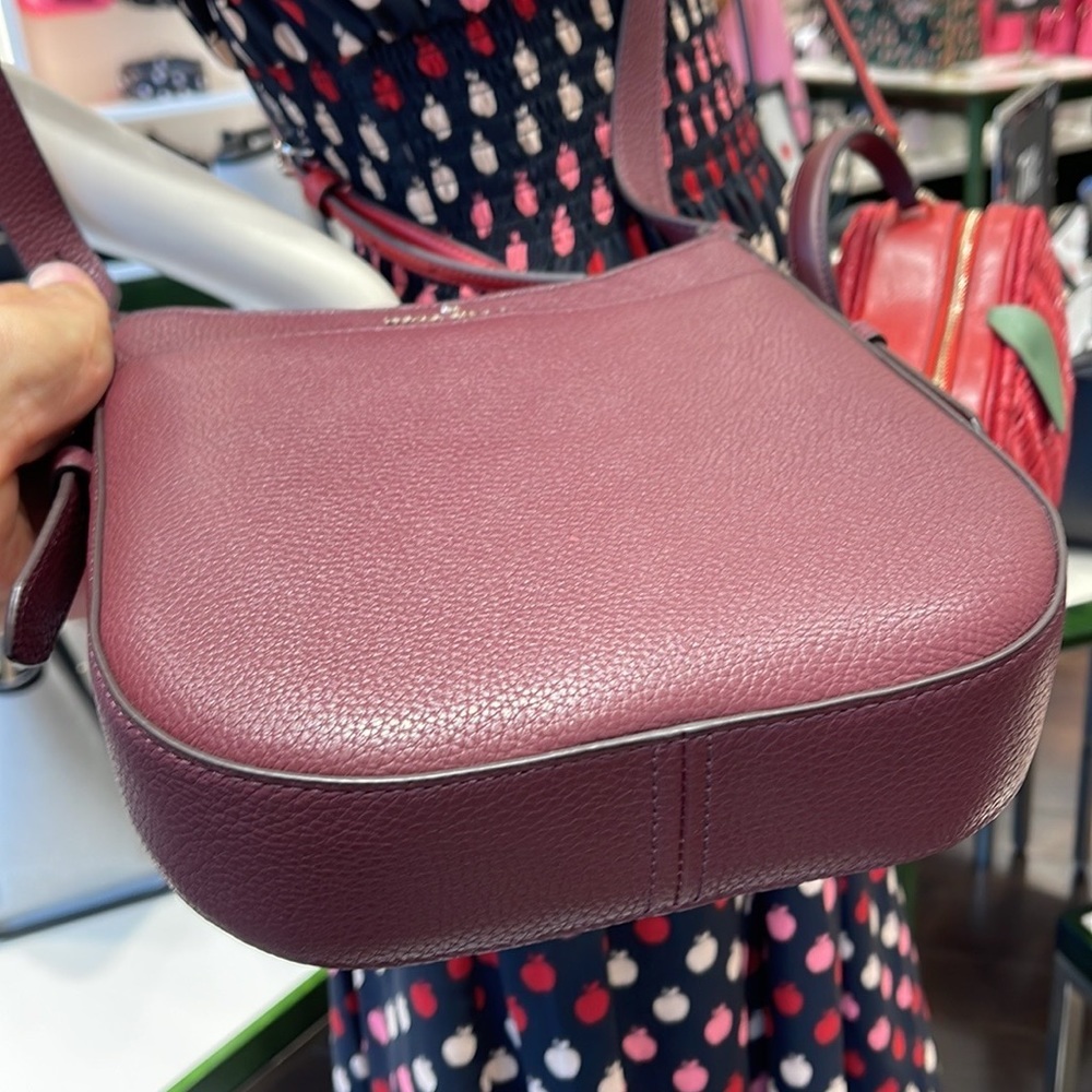 Kate Spade leila north south crossbody
Sherrywood - Picture 9 of 16